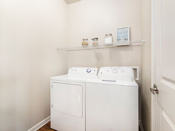 4th image of 1809 Meeting St APT 10133