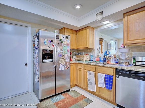 3rd image of 6309 Edgewater Ter