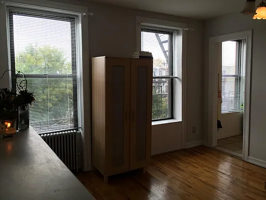 Rented by Brooklyn Bridge | media 12