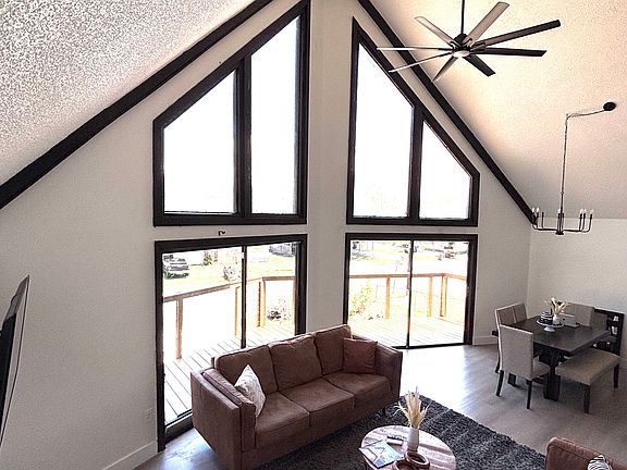 3rd image of 804 66th Ave W #A