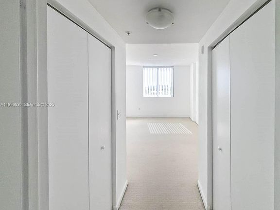 4th image of 2775 NE 187th St APT 513