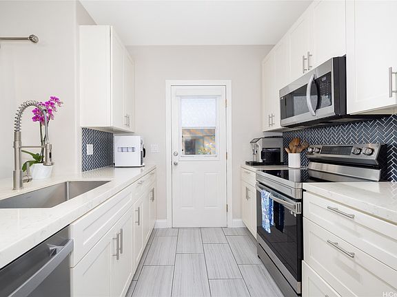 5th image of 91-1018 Kaimalie St APT R2