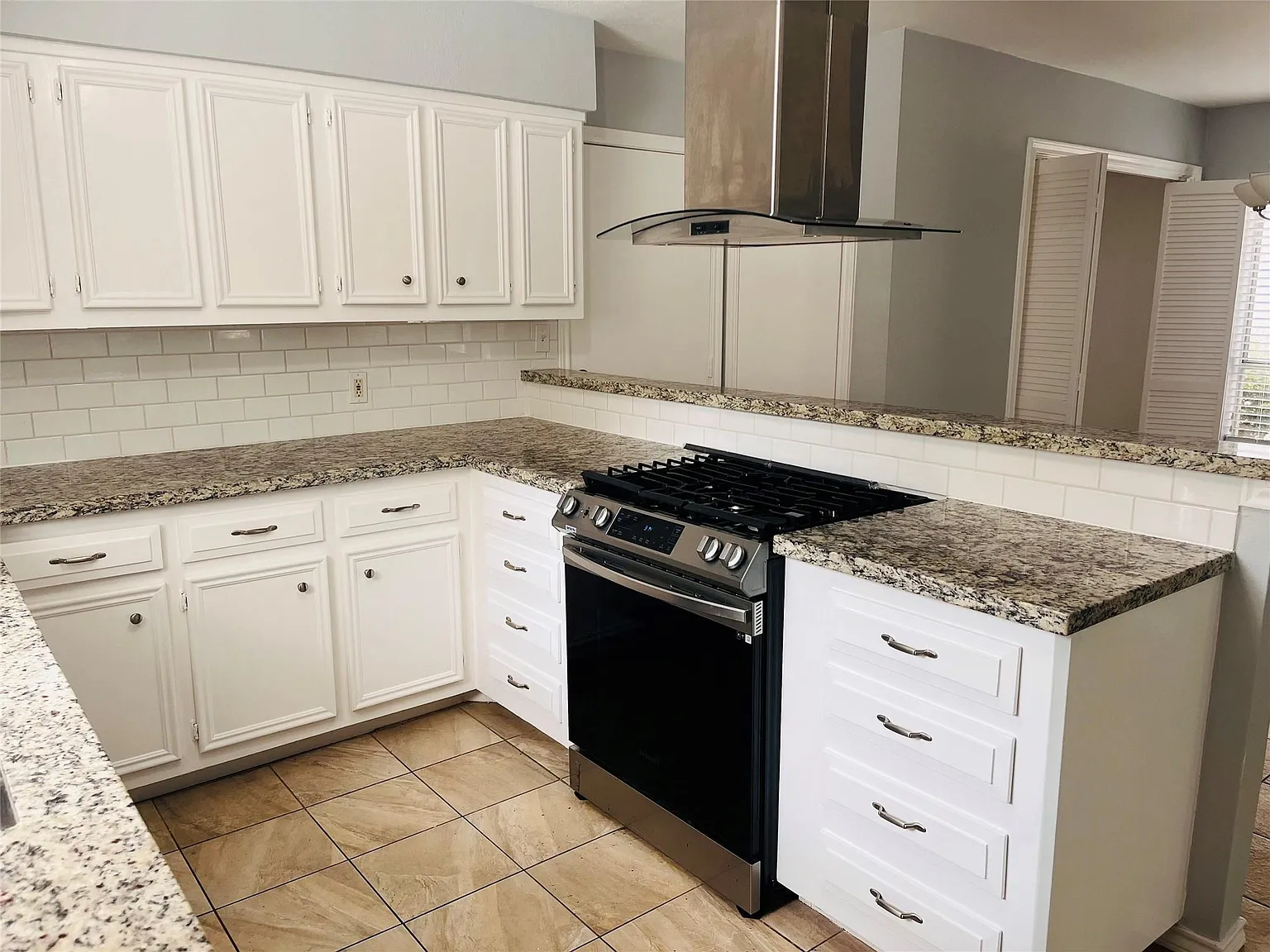 3 bed, 2.0 bath, 1754 sqft, $1,800 — Photo 1