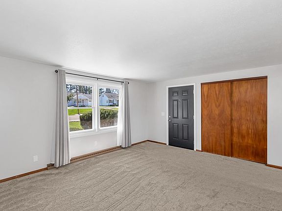 4th image of 4635 15th St NW