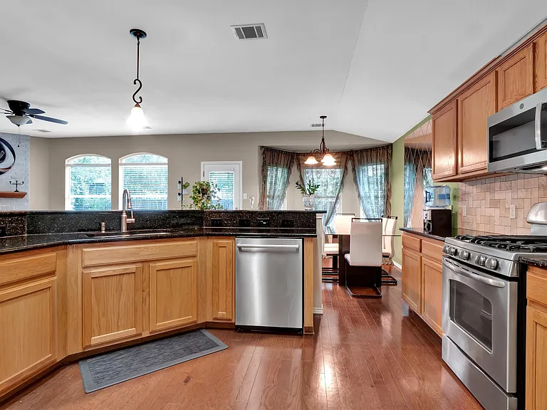 3339 Rod Carew Dr — Photo 16