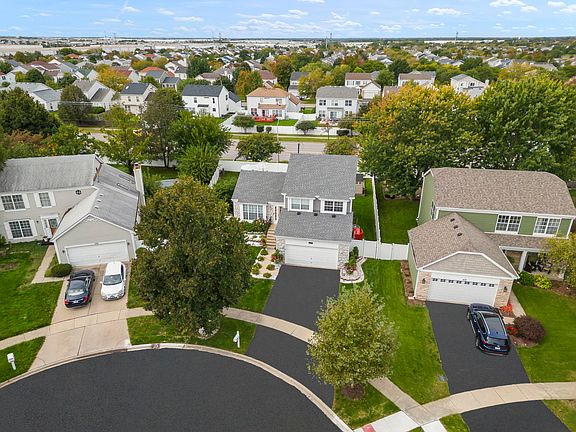 3rd image of 602 Larkspur Dr