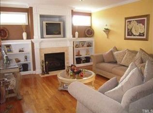 1005 Talondale Ct, Knightdale, NC 27545
