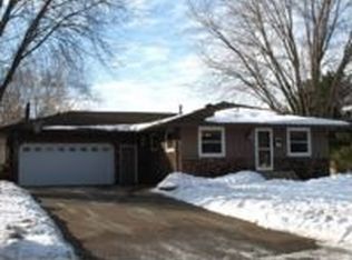 9731 99th Pl N, Maple Grove, MN 55369