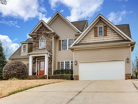 2nd image of 109 Josie Creek Dr
