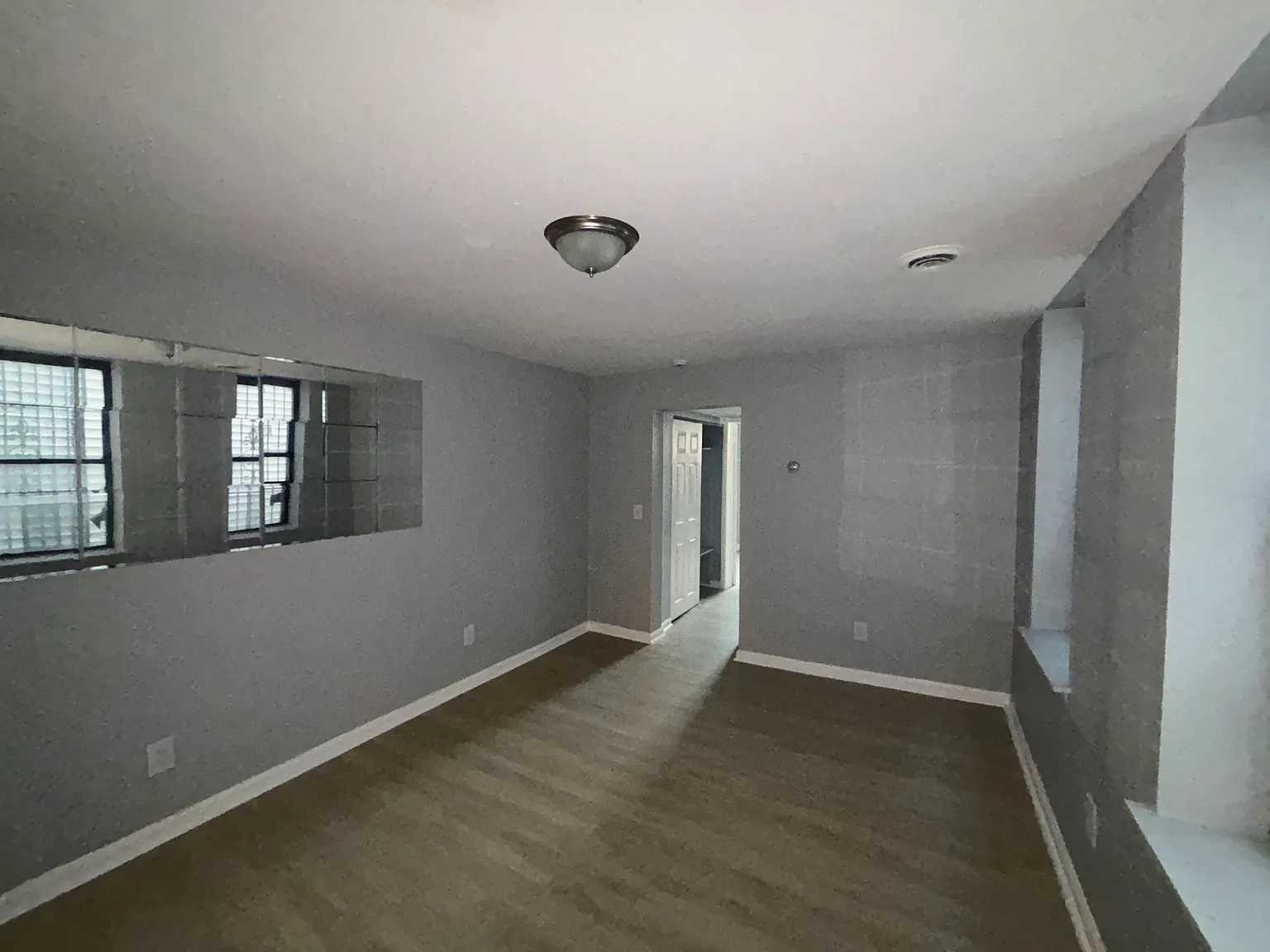 1 bed, $2,100 — Photo 3