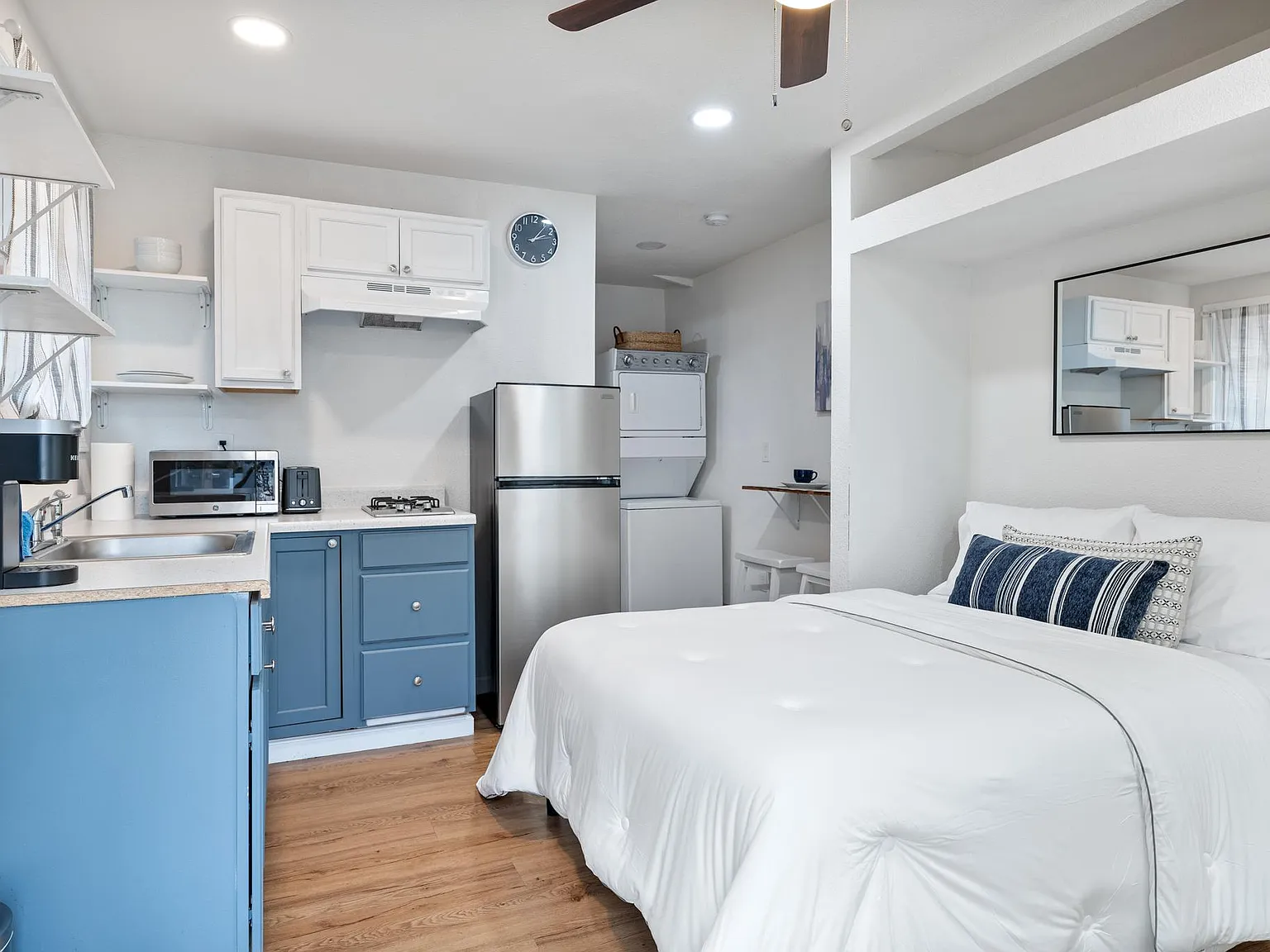 1 bed, 200 sqft, $2,195 — Photo 1