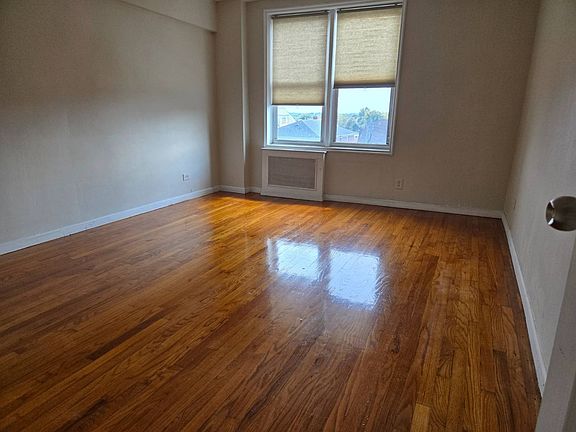 4th image of 34-25 150th St #3
