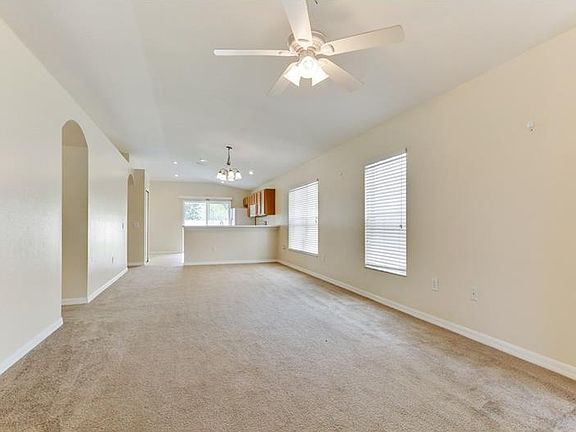 3rd image of 8032 Carriage Pointe Dr