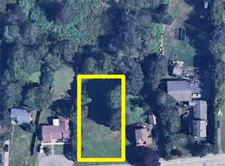 61 Willow Ln, Portsmouth, RI 02871