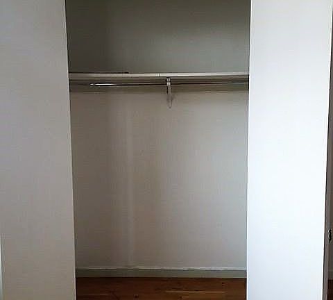 3rd image of 961 Bergen St APT 4A