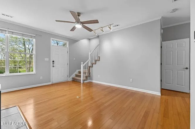 10708 Prince Albert Way — Photo 4