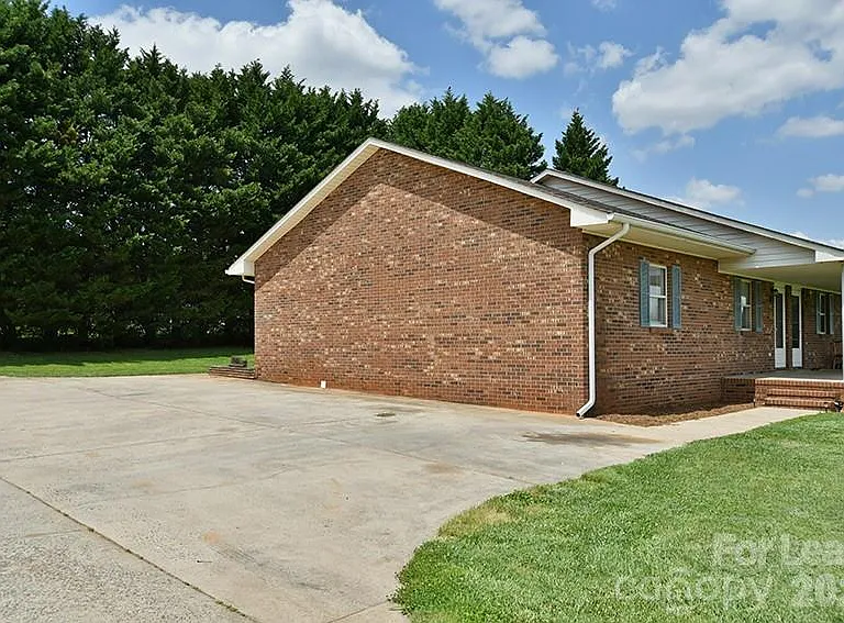 152 Glen Gar Dr — Photo 4