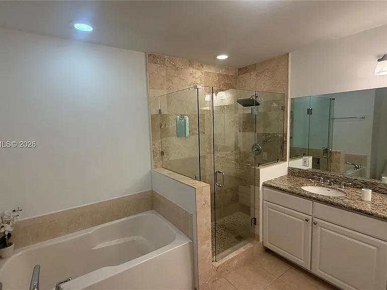 3001 NE 185th St #129 — Photo 13