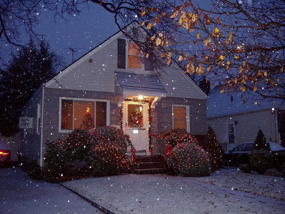 1st image of 118 Spruce St