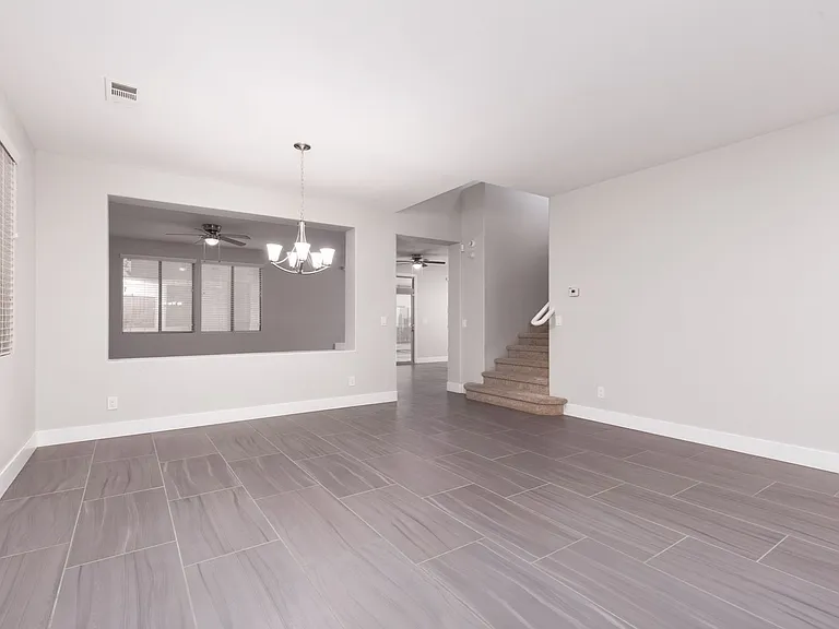 57 Ashby Hills Ct — Photo 5