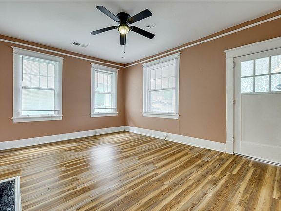 3rd image of 306 2nd Street