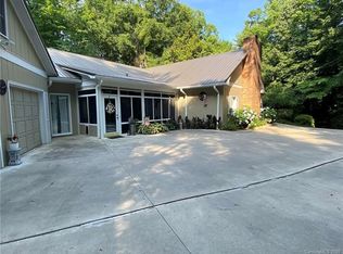 833 Cherokee Pl SW, Lenoir, NC 28645