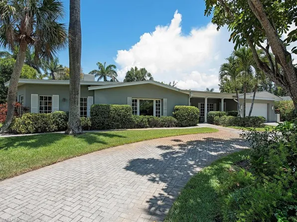 745 Pectin RD, NAPLES, FL 34102
