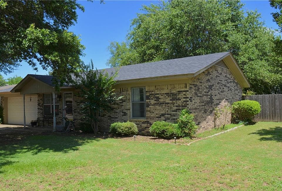 1st image of 1336 Lemon Dr