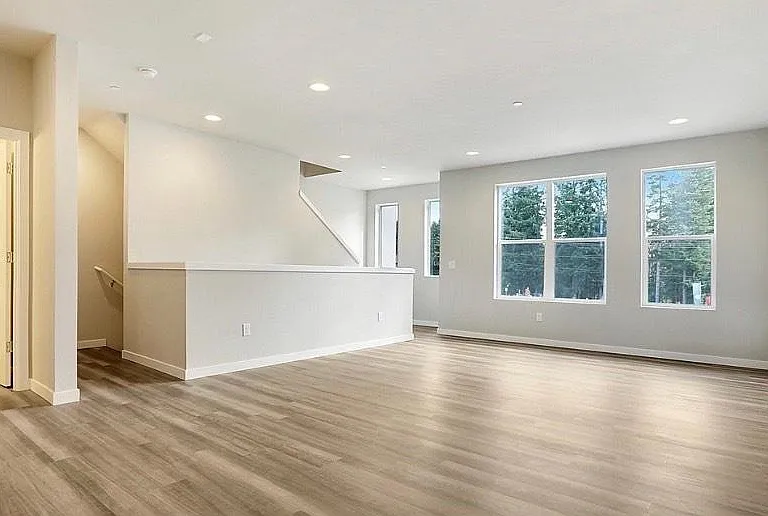 13420 Manor Way #C2 — Photo 9