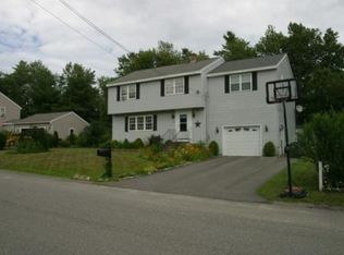 137 Brookside Dr, Gardner, MA 01440