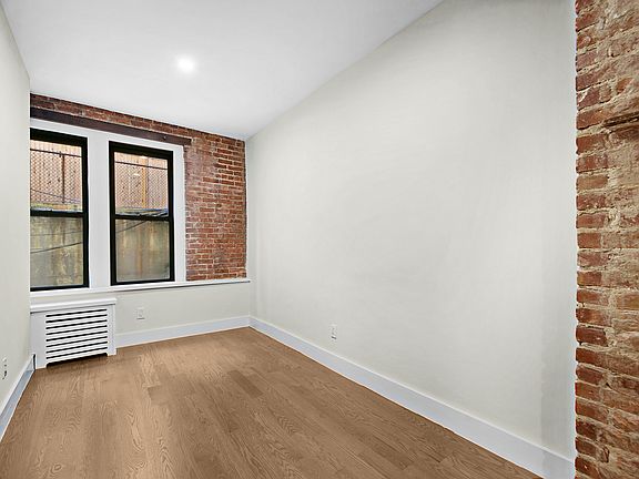 5th image of 226 E 70th St Ste 1B