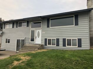 718 Plaza Way, Brewster, WA 98812