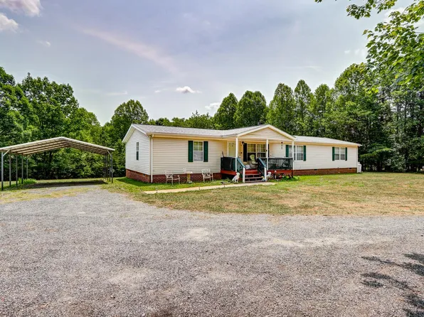 572 Leonard Ln, Gladys, VA 24554