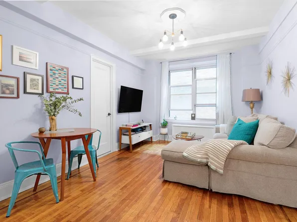 410 Central Park West image 1 of 5