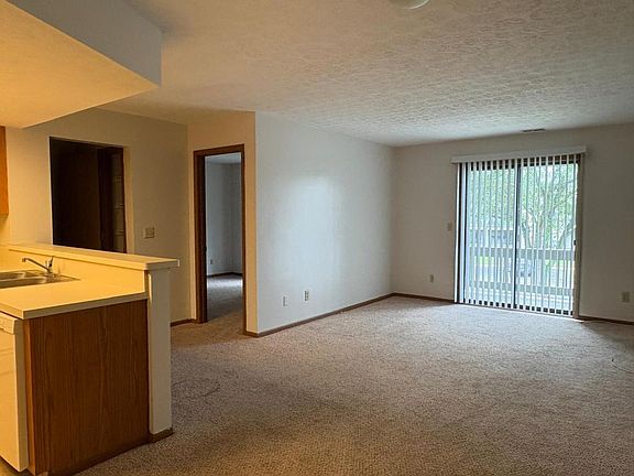 4th image of 5318F Stonemeadow Ave