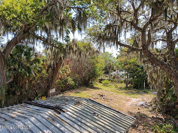 2nd image of 6969 Melaleuca Rd