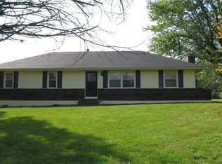 18112 S Hill Top Rd, Pleasant Hill, MO 64080