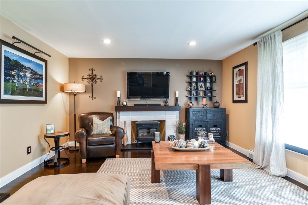 29 Little Tree Ln, Framingham, MA - View 4