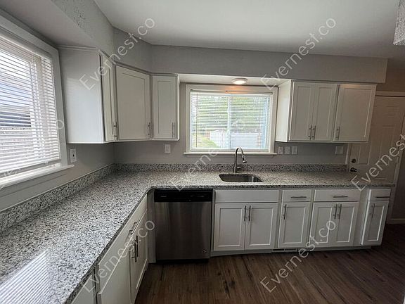 5th image of 2422 12th St