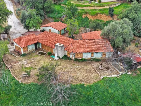 31460 Knoll Dr, Redlands, CA 92373