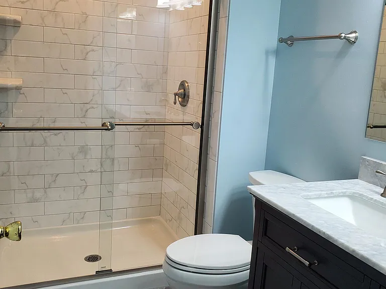 Bathroom in Bedroom 1