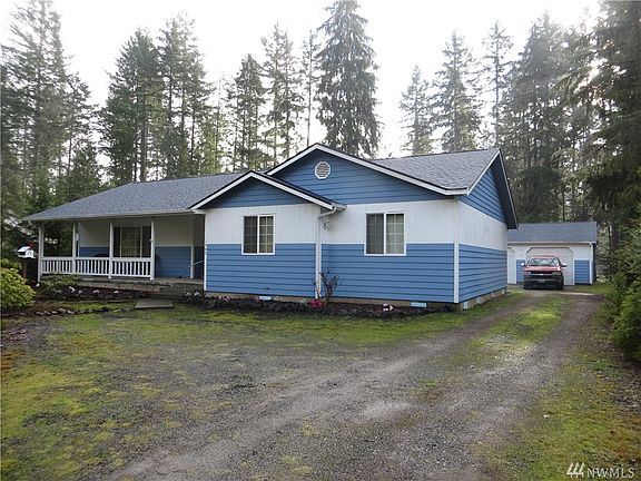 3rd image of 1440 E Saint Andrews Dr N