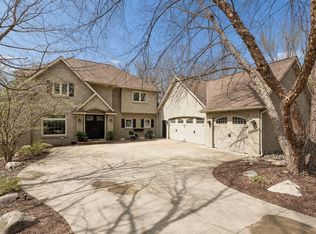 3701 Blackhawk Rd, Eagan, MN 55122