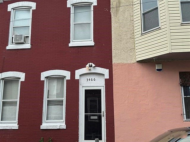2nd image of 3466 N Hope St