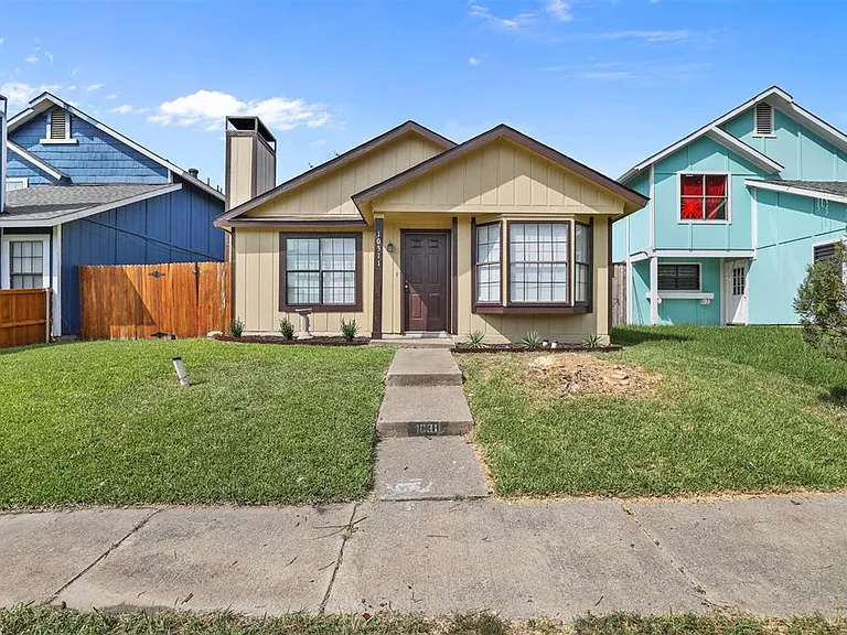 10311 Tamworth Dr — Photo 23