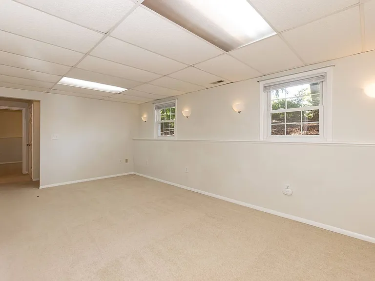 110 Smokehouse Ln — Photo 30