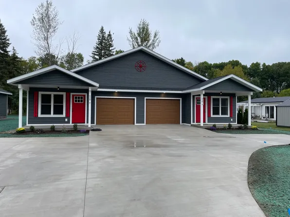 530 State St, Boyne City, MI 49712