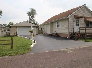 2108 E Wren St, Peoria Heights, IL