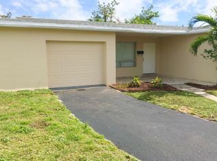 3580 NW 36th Ave, Lauderdale Lakes, FL 33309