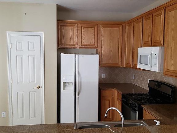 4th image of 13655 Garden Grove Ct #284